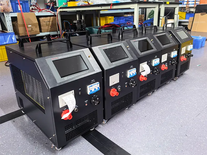 Industrial battery charge and discharge tester with cooling vents