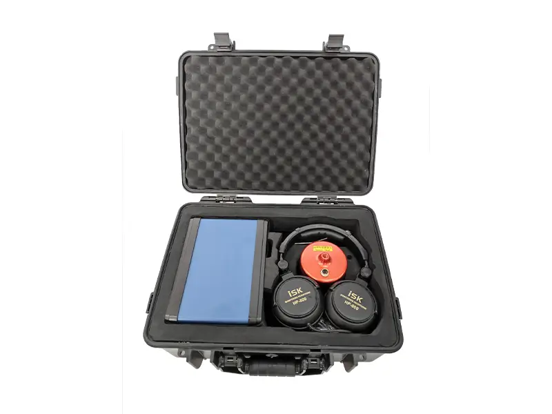 ZWT201 TDR cable fault tester with touch screen.